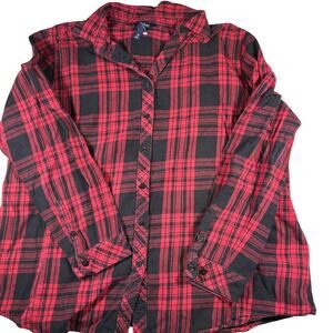 indigo women’s red and black button up flannel Ships fast from a smoke-free